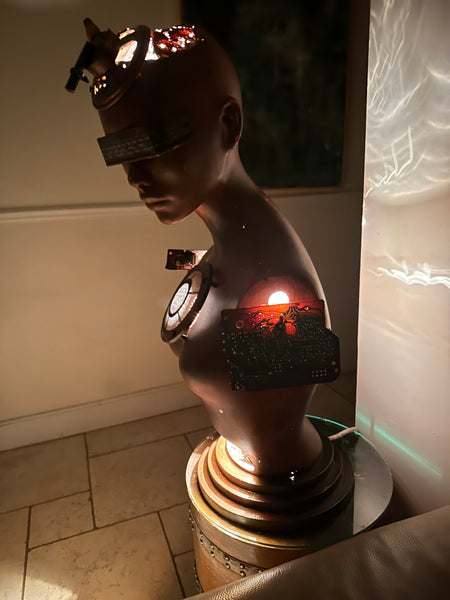 The Mouse  Radio Robot Lamp